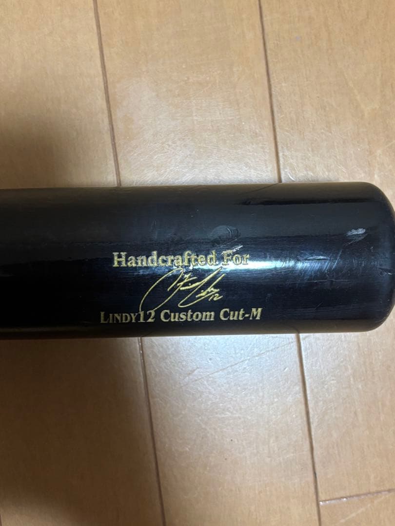 marucciサイン刻印入り84cm880g木製バット　フランシスコ・リンドーア