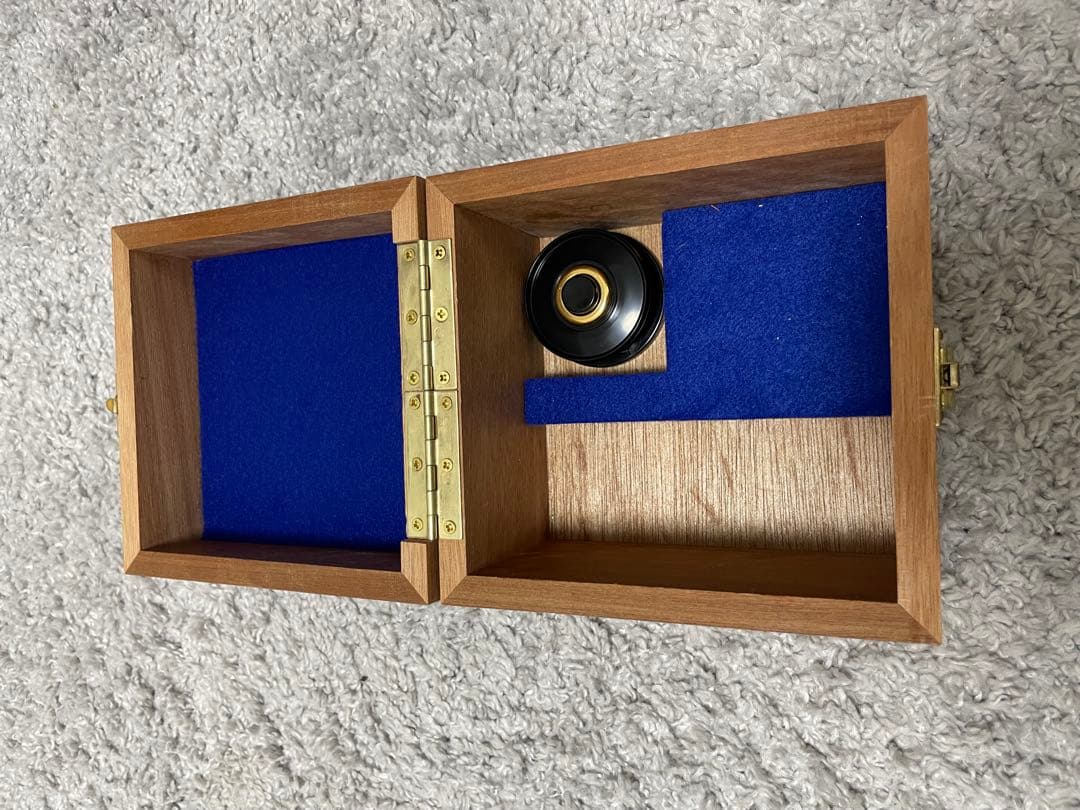 ABU Cardinal 33 黒金（木箱付き）