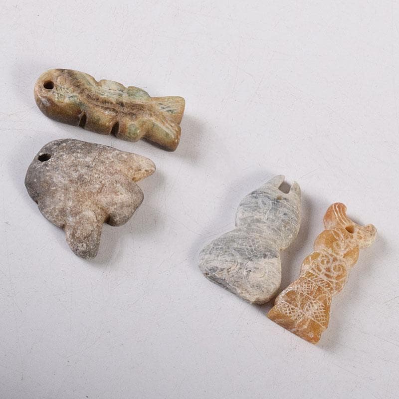 中国　玉石彫刻　根付　玉器　玉珮　装飾品　66点まとめて　M　R8503