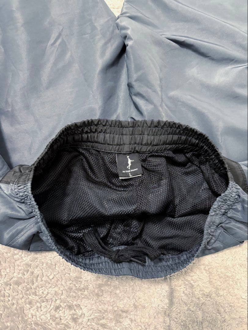 インザペイント 上下セットアップ ウィンドブレーカー グレー　Lサイズ