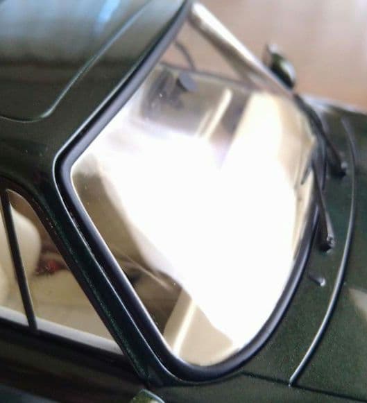 ノレブ 1/18 ポルシェ 911(964) カレラ4 1992 グリーン