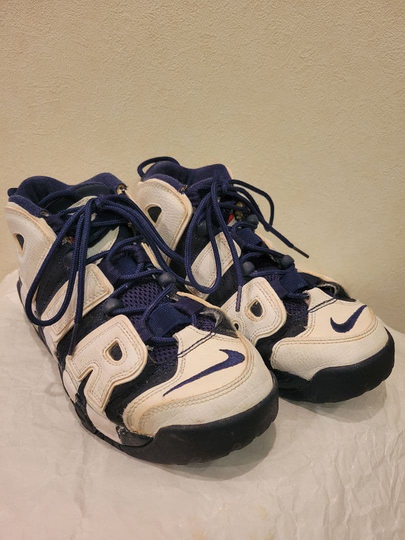 タイムセール　NIKE　モアテン　24.5