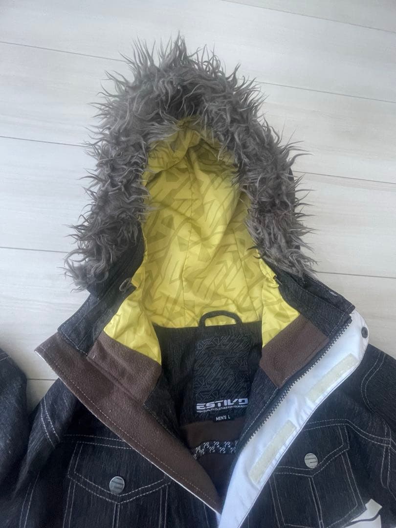 スノーボードウェア　つなぎ