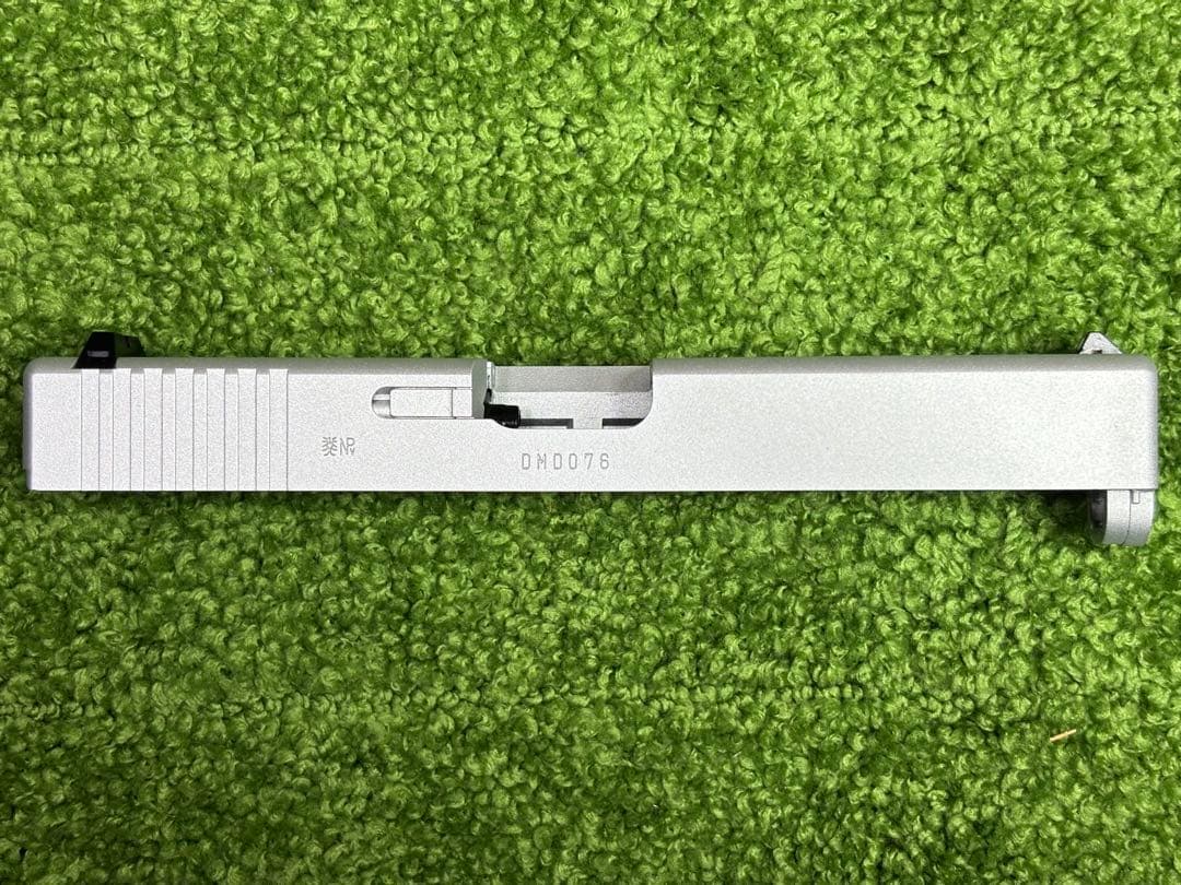 サイドアームズ　東京マルイ グロック17Gen3 スライド　サイト　エンジン付き