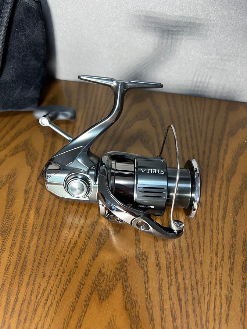 SHIMANO 22STELLA 4000XG 専用ケース付き