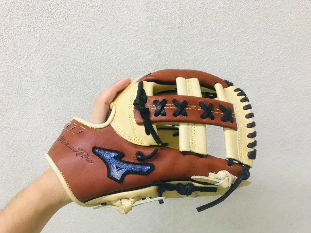 【最高級】ミズノプロ　軟式用グラブ　　　　　　　　（内野手用）