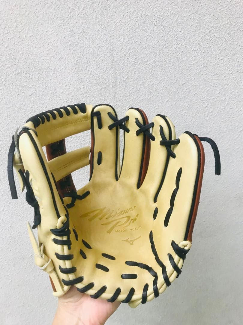 【最高級】ミズノプロ　軟式用グラブ　　　　　　　　（内野手用）