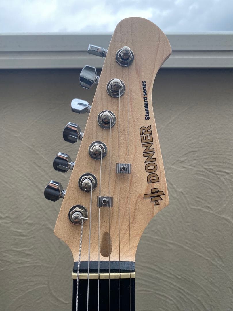 DONNER(ストラトキャスター タイプ)