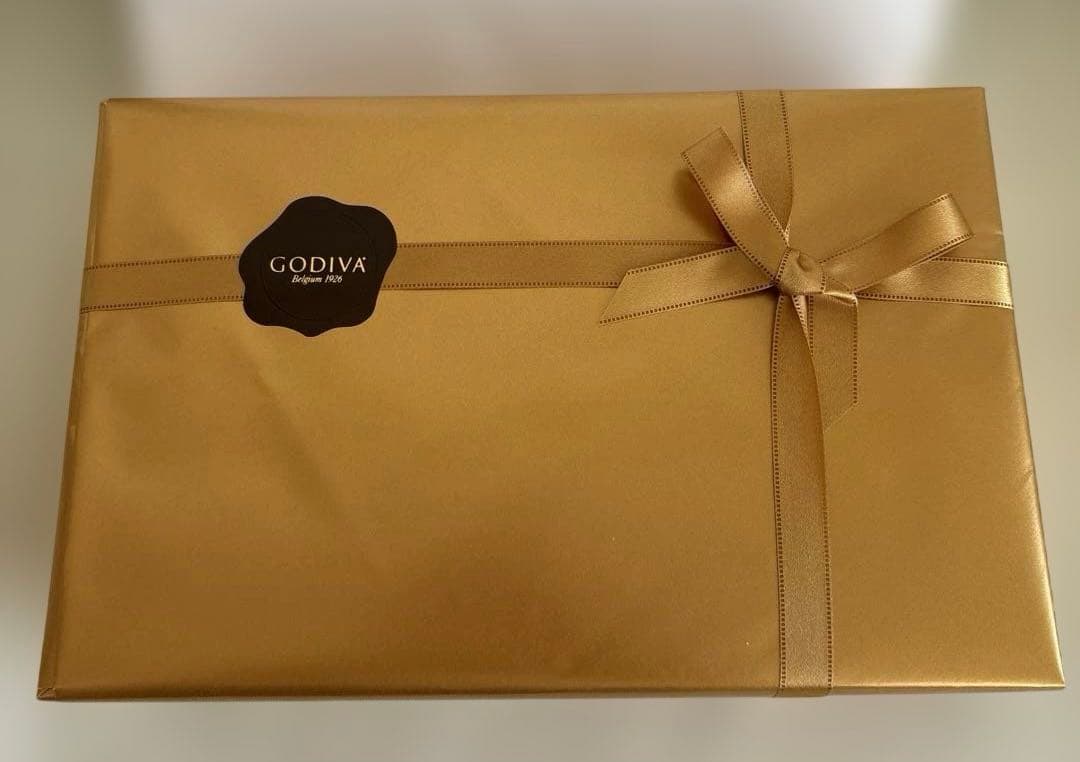 新品　未開封　GODIVAグランプラス/30個入 定価10,800円　紙袋付き