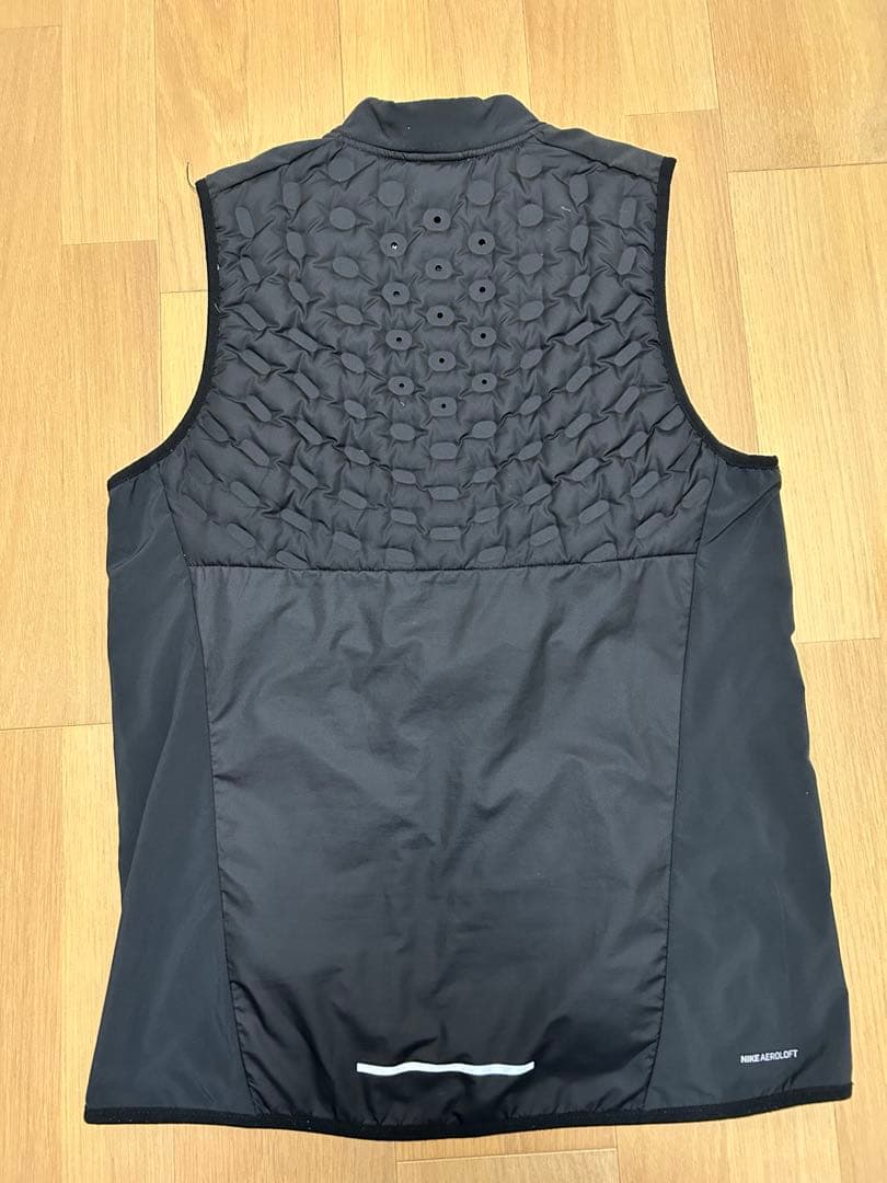 ナイキ　NIKE ベスト　エアロロフト