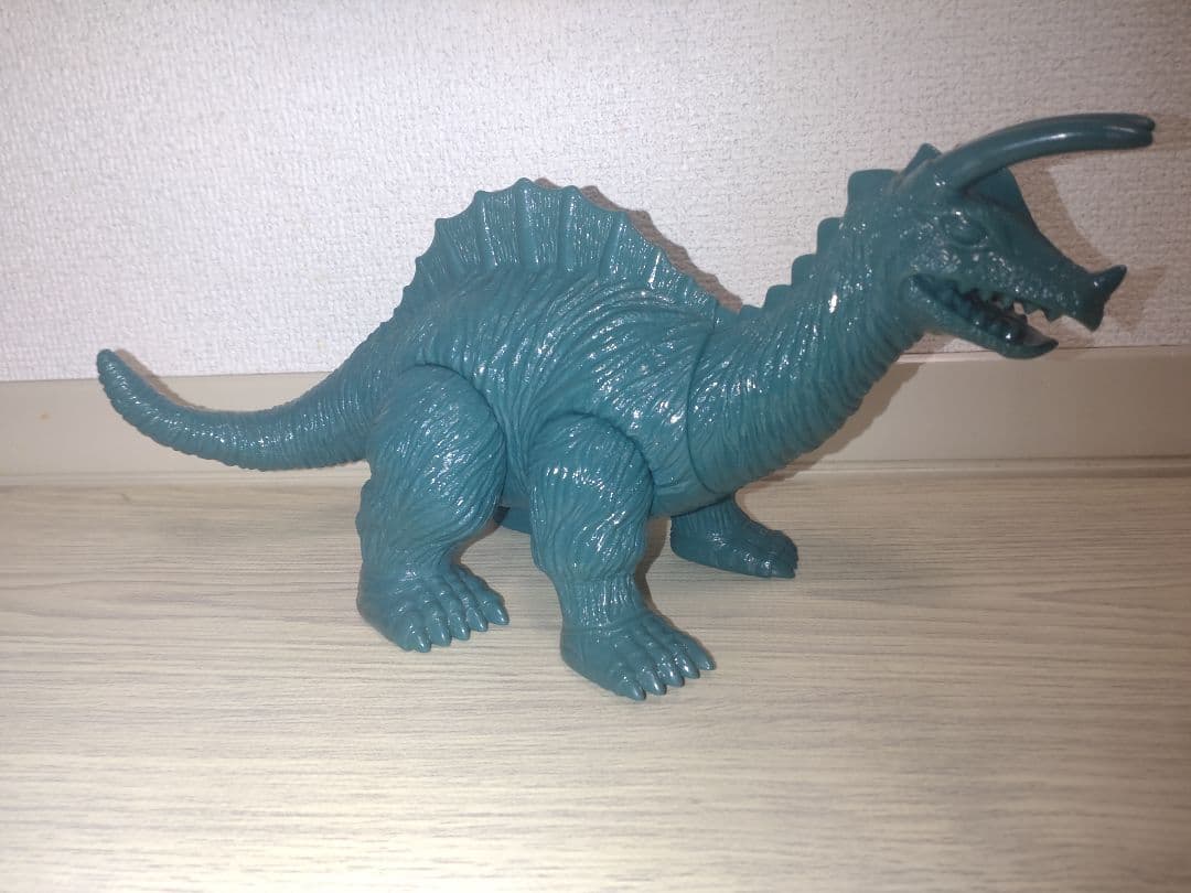 やまなや　怪獣郷　キングザウルス3世　未塗装