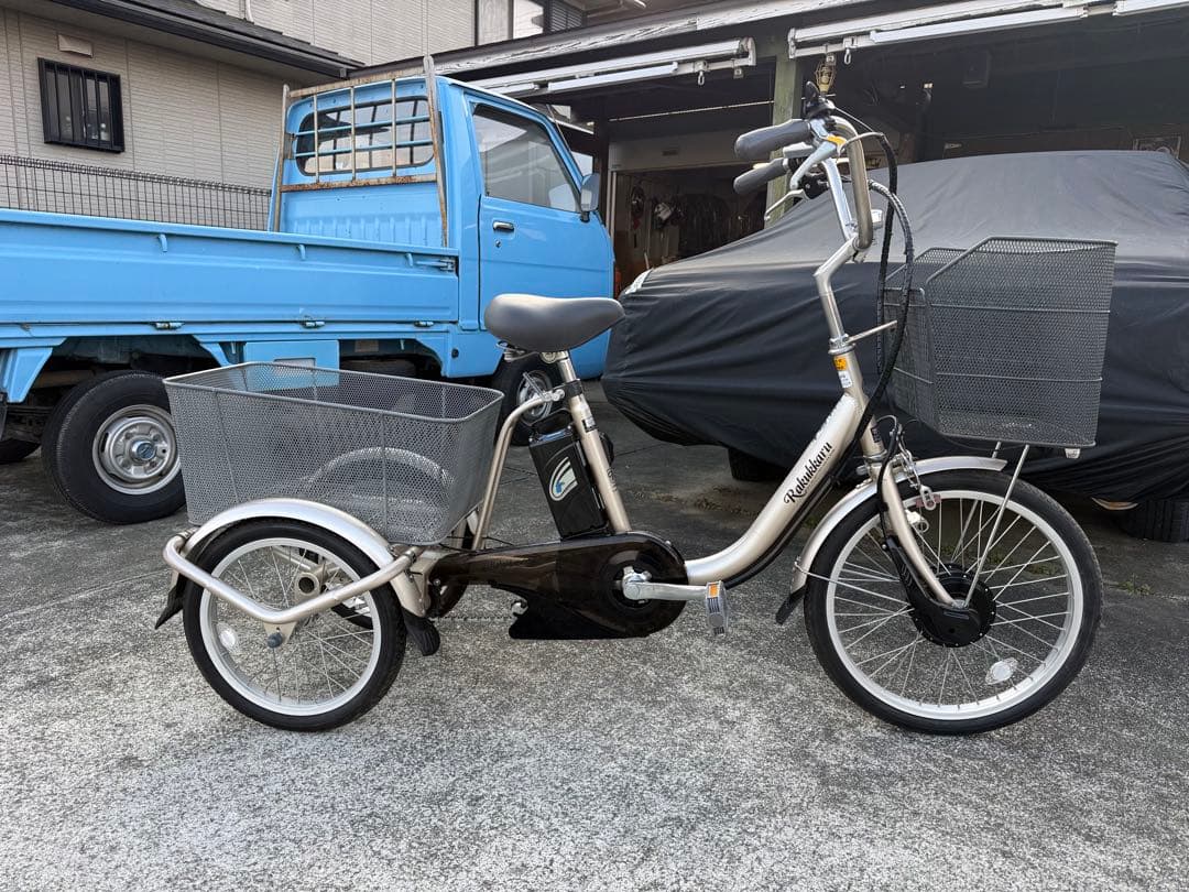 熊本市　三輪電動アシスト自転車 ゴールド　遠藤商事　ラクッカル　熊本