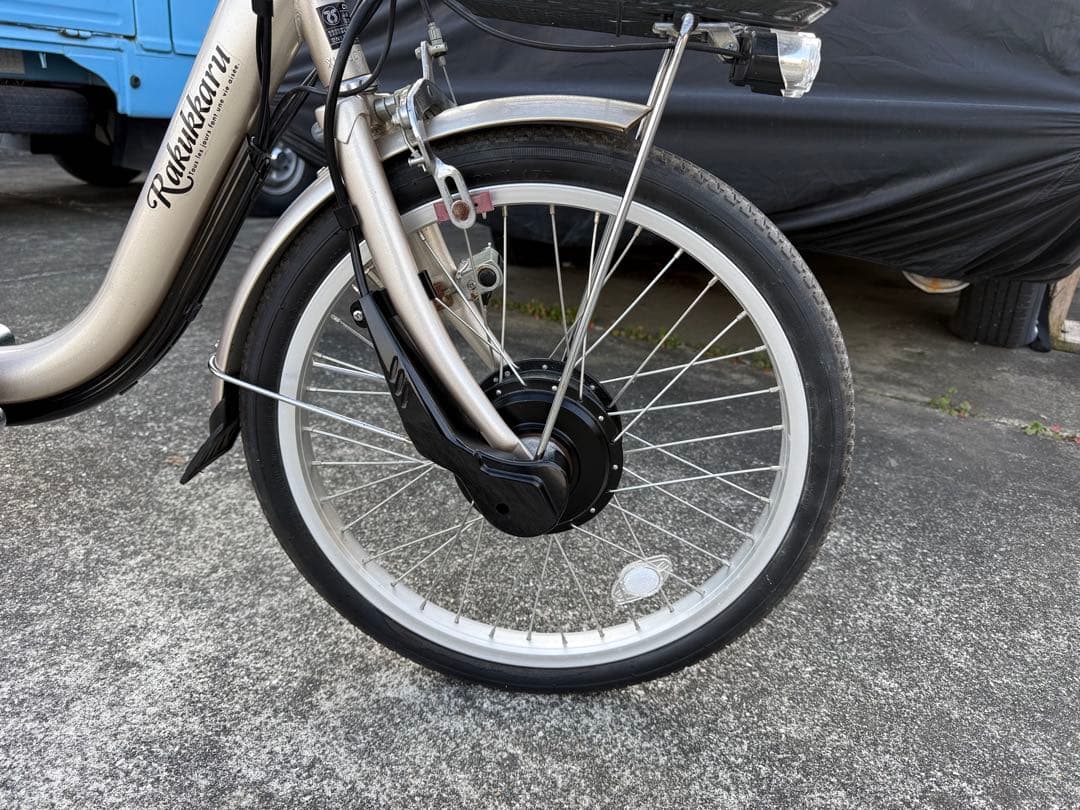 熊本市　三輪電動アシスト自転車 ゴールド　遠藤商事　ラクッカル　熊本