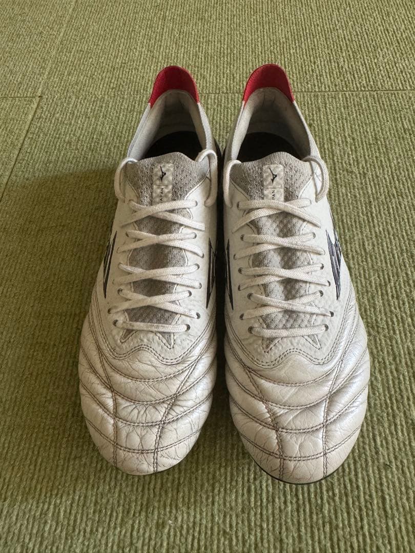 ミズノ　モレリアネオ4β 25.0