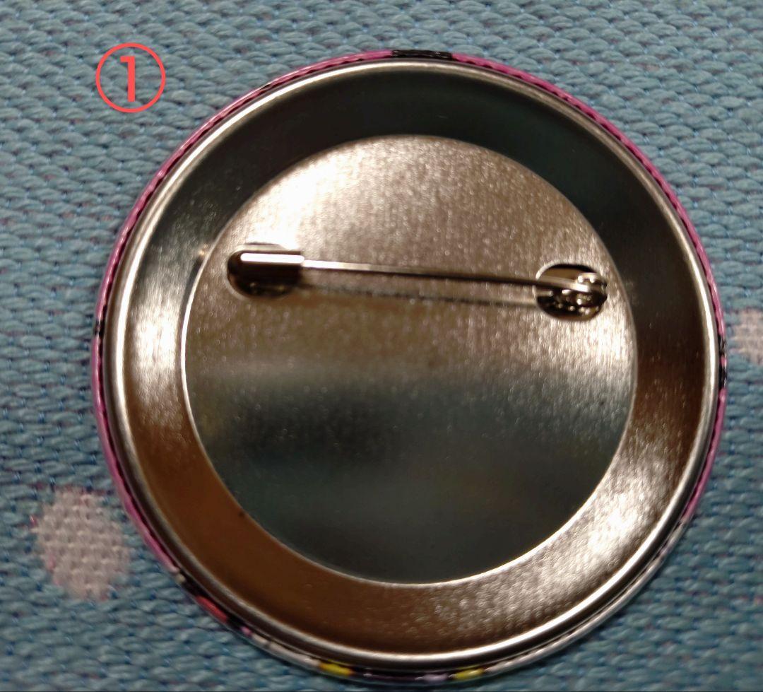 サビあり「魔入りました!入間くん　カラオケの鉄人　缶バッジ　アスモデウス①」