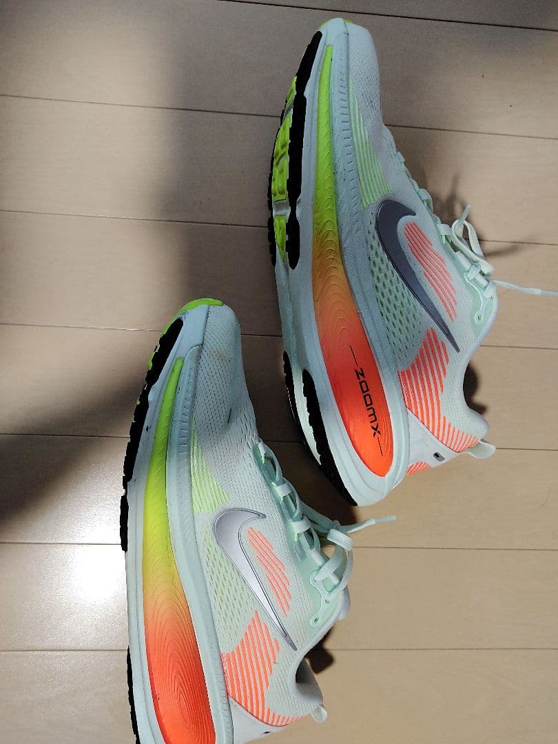 Nike ZoomX スニーカー ホワイト/オレンジ/イエロー