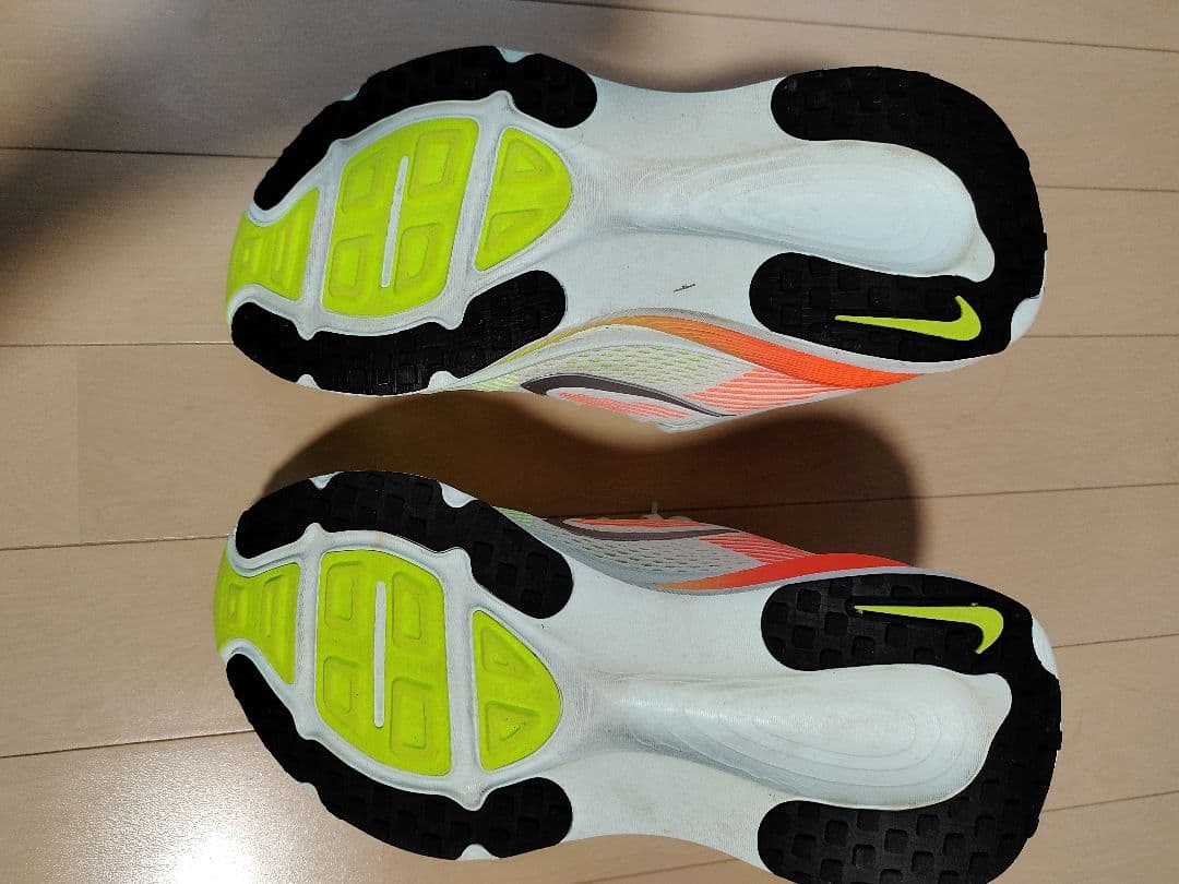 Nike ZoomX スニーカー ホワイト/オレンジ/イエロー