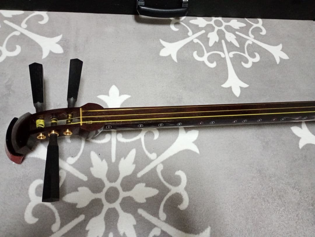 三味線本体 ハードケース付き