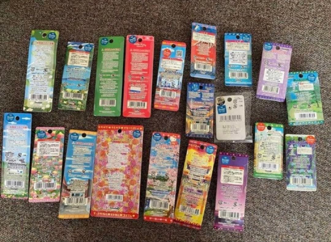 ハローキティ ストラップ ファスナーマスコット　20個　サンリオ　ご当地キティ