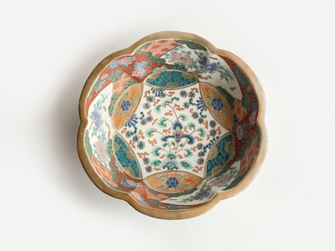 骨董　アンティーク　古伊万里　金襴手　色絵　芙蓉　蝶々　輪花縁　鉢　深鉢　菓子鉢