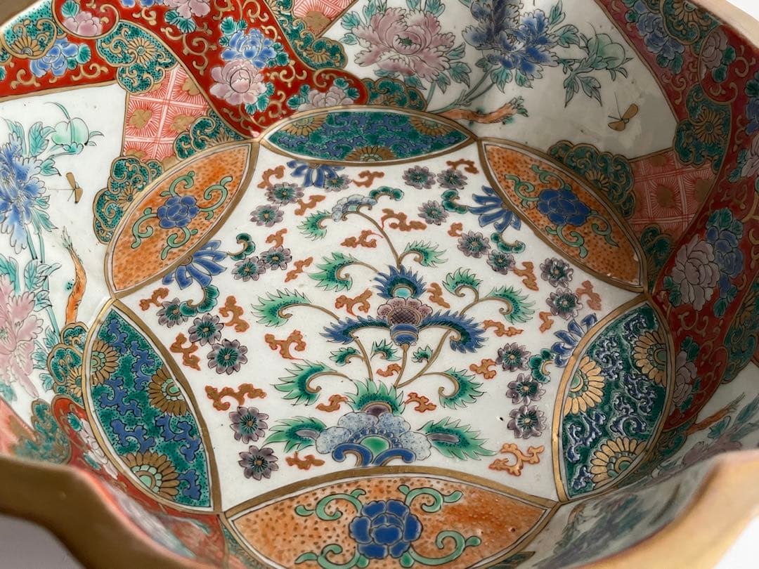 骨董　アンティーク　古伊万里　金襴手　色絵　芙蓉　蝶々　輪花縁　鉢　深鉢　菓子鉢