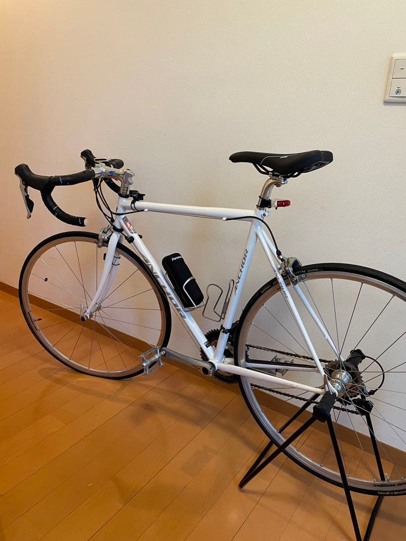 【破格】ANCHOR ホワイトフレーム　ロードバイク（ワケアリ）