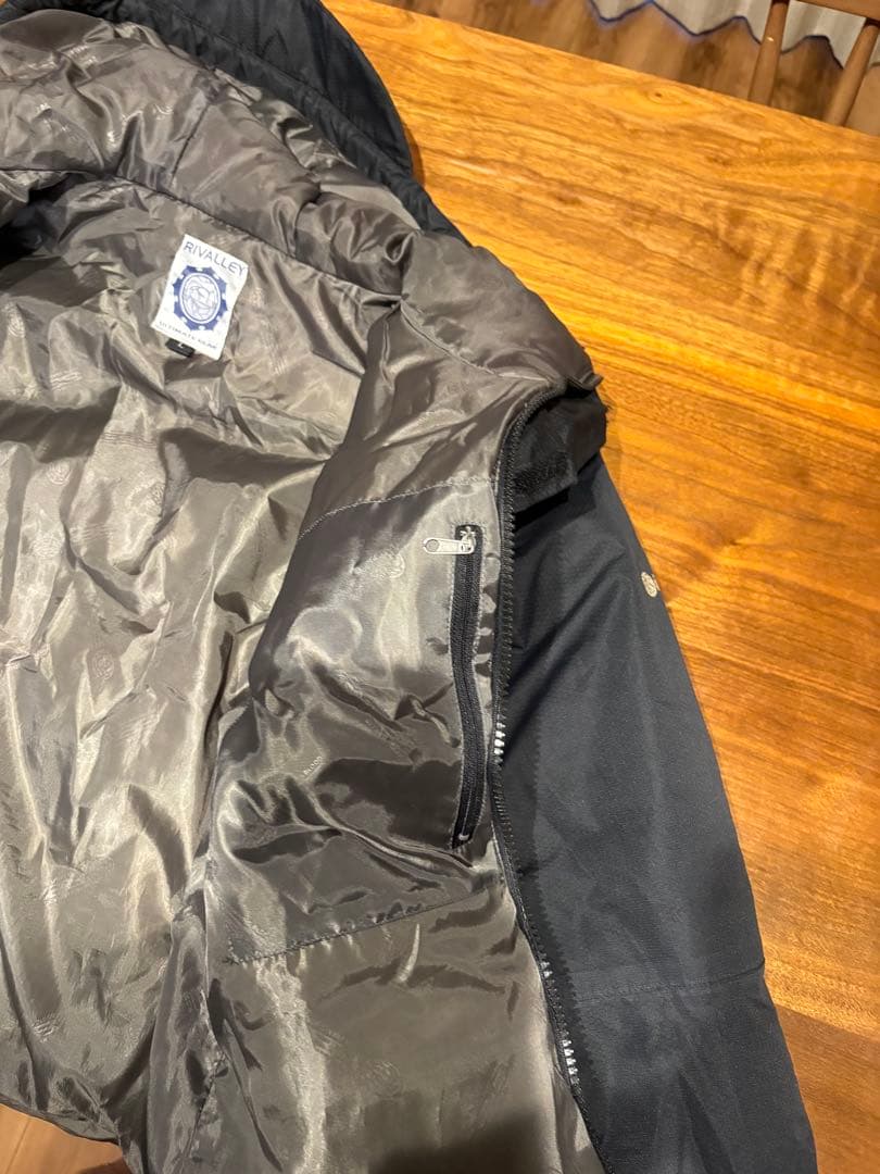 mt6286　リバレイ　ウォータープルーフダウンジャケット