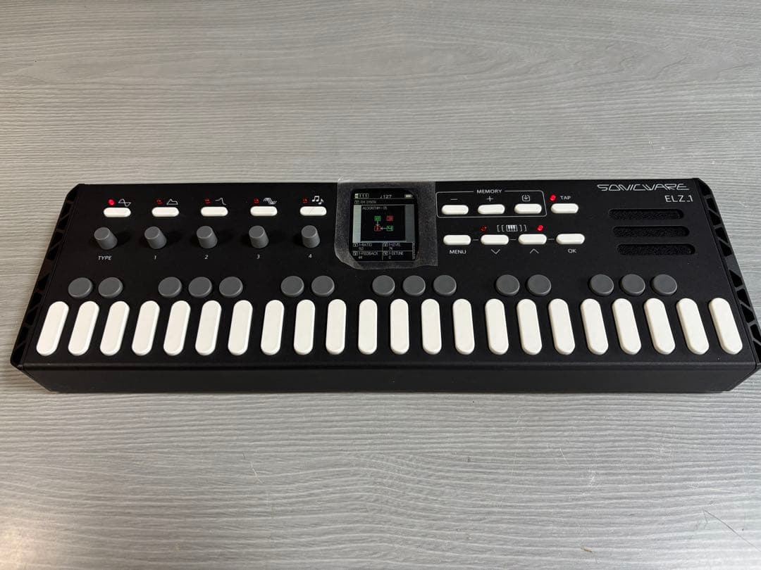 Sonicware ELZ-1 シンセサイザー　発売記念限定ソフトケース付き