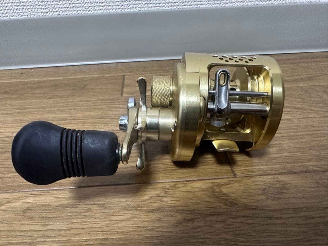 リール SHIMANO CALCUTTA CONQUEST 400F