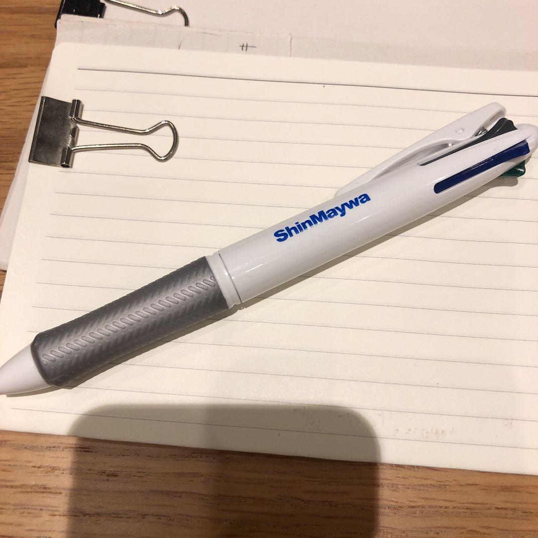 描きやすいボールペン