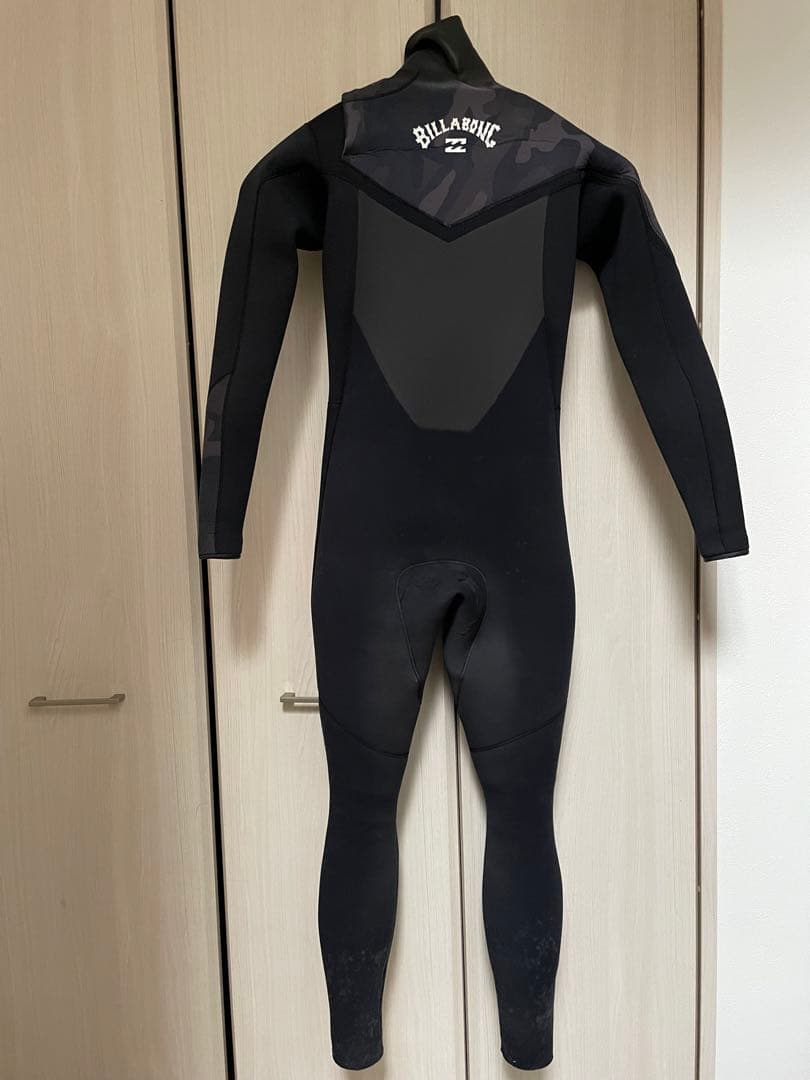 最終値下げ‼️ビラボンセミドライスーツ