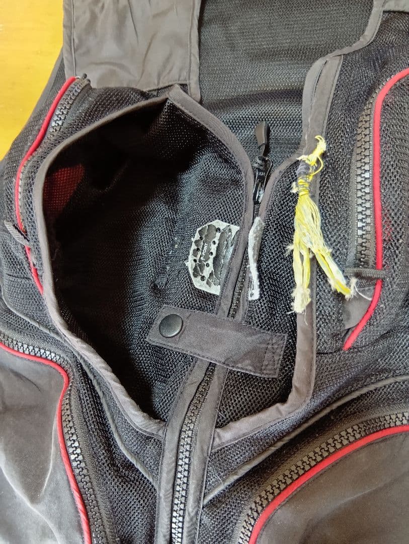 がまかつ　Gamakatsu フィッシングベスト 全シーズン型 鍵落下防止対策