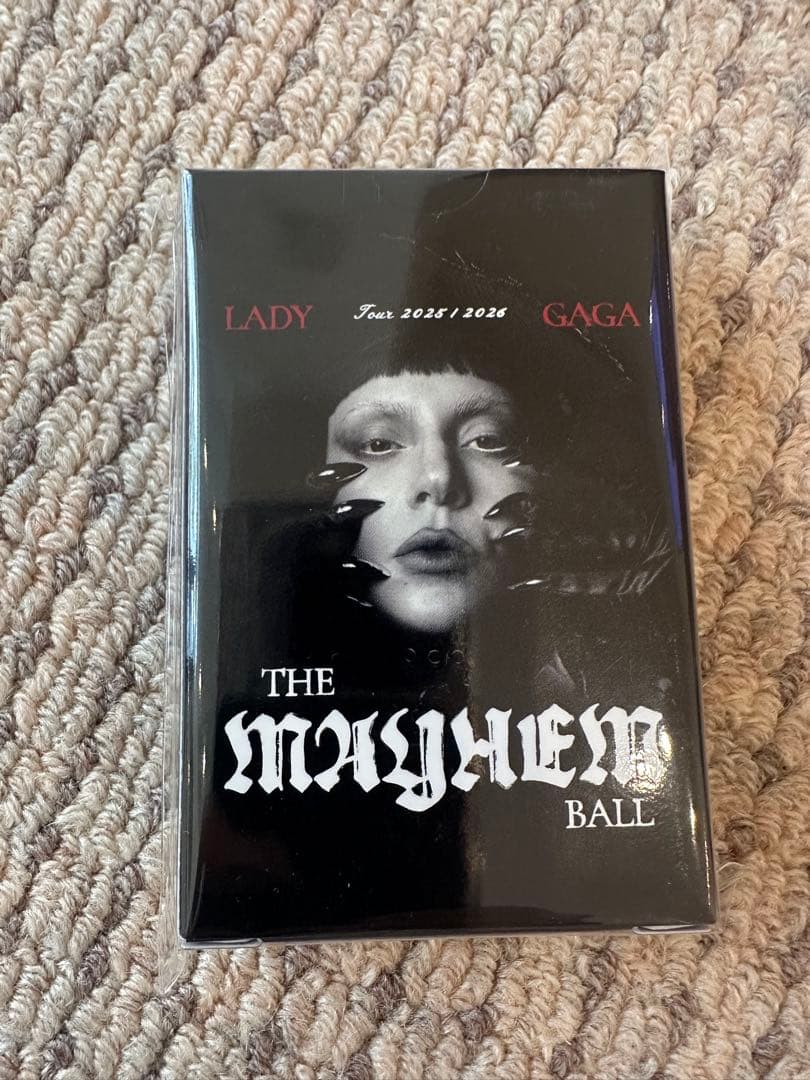 LADY GAGA MAYHEM BALL VIP GOLD グッズ フルセット