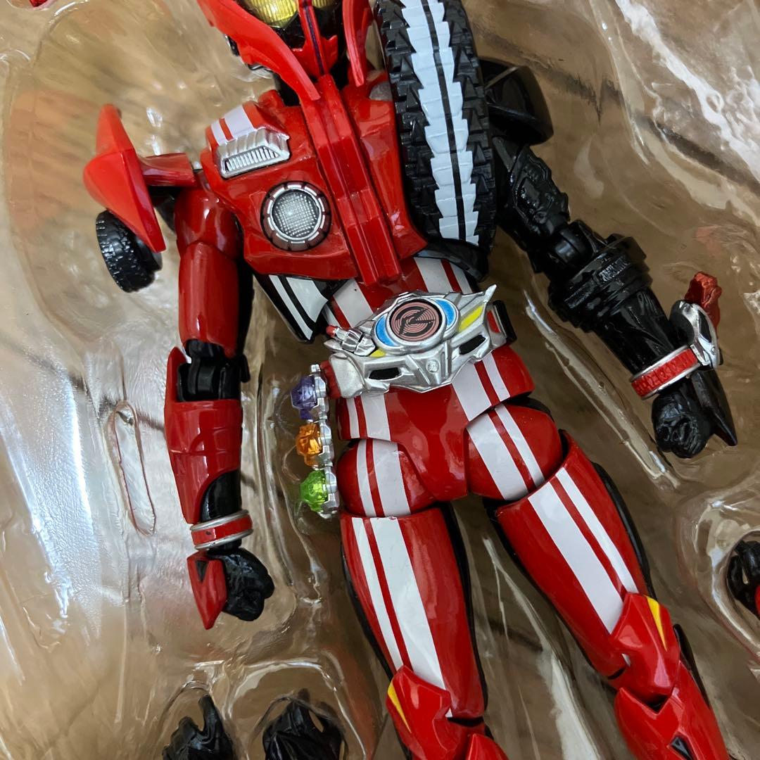 フィギュアーツ　仮面ライダー　ドライブ　タイプトライドロン　ガヴ　トライドロン