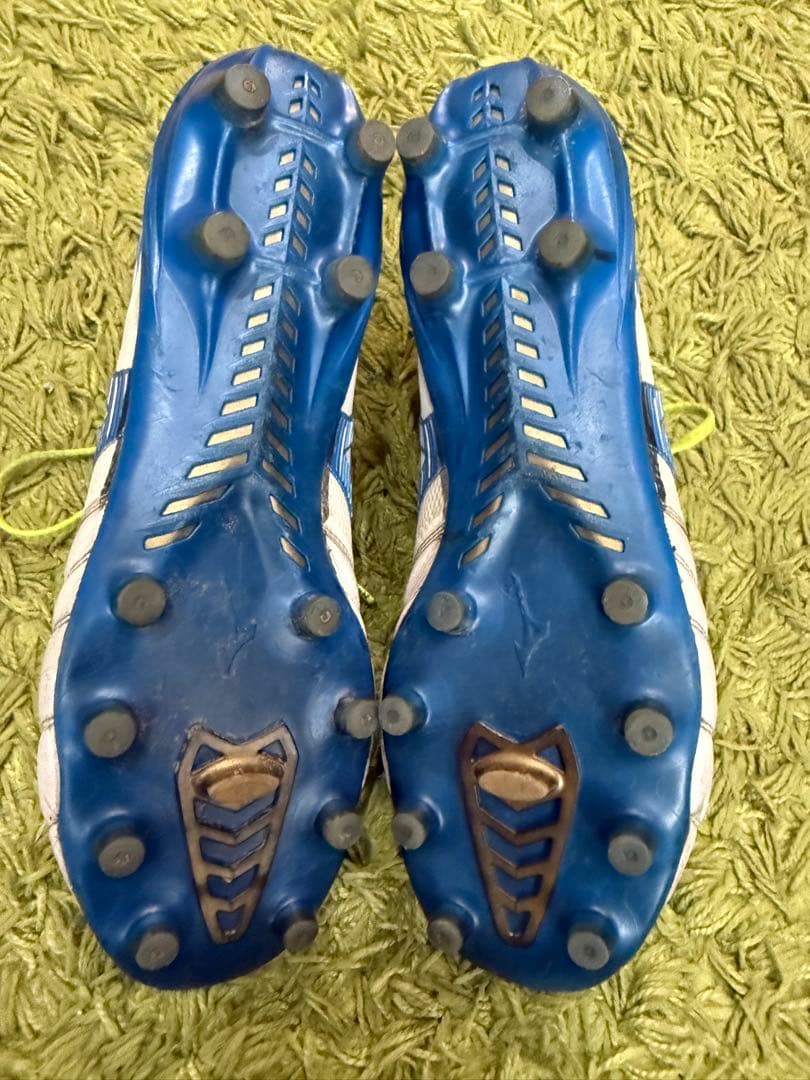 ミズノ　モレリア ネオ4β MIZUNO MORELIA 28㎝