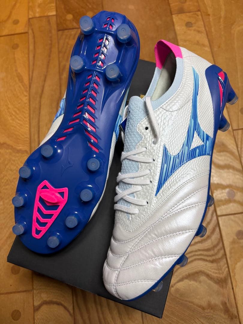 新品　激レア　限定カラー　ミズノ　モレリア ネオ4 β JAPAN