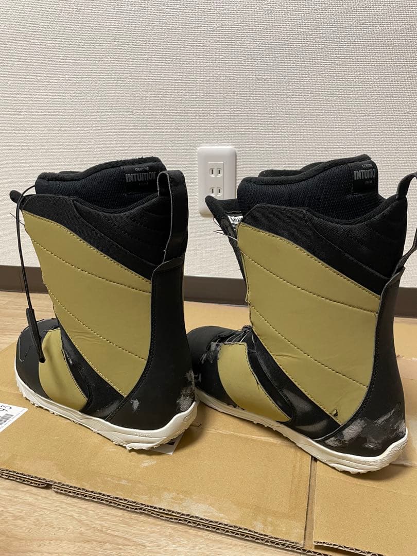 アンセム スノーボードブーツ ブラック/オリーブ