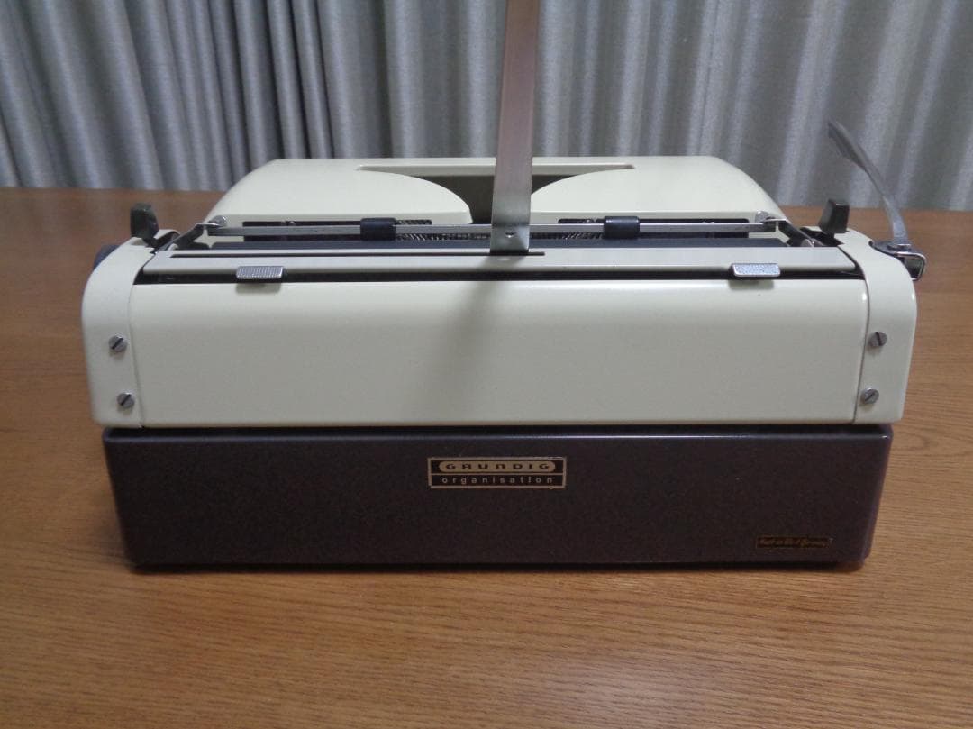 完動品　TRIUMPH gabriele 10 トライアンフタイプライター