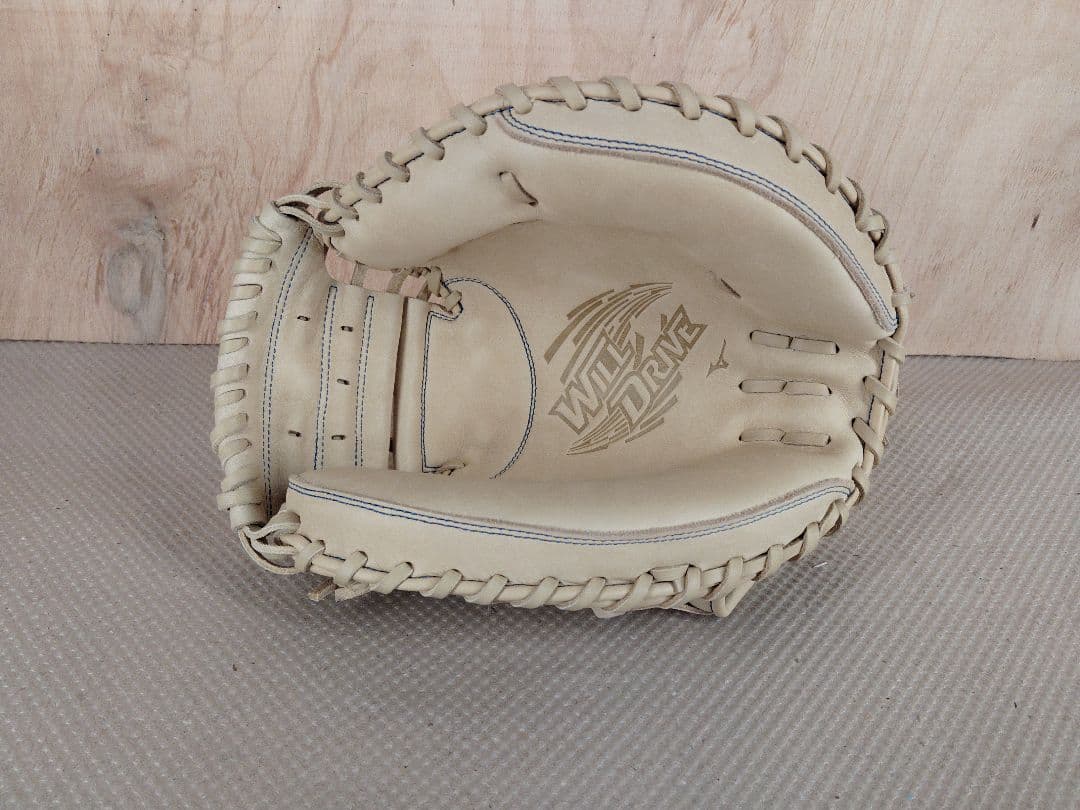 ミズノ　一般軟式用ウィルドライブ ブルー 2025年　新品キャッチャーミット右投