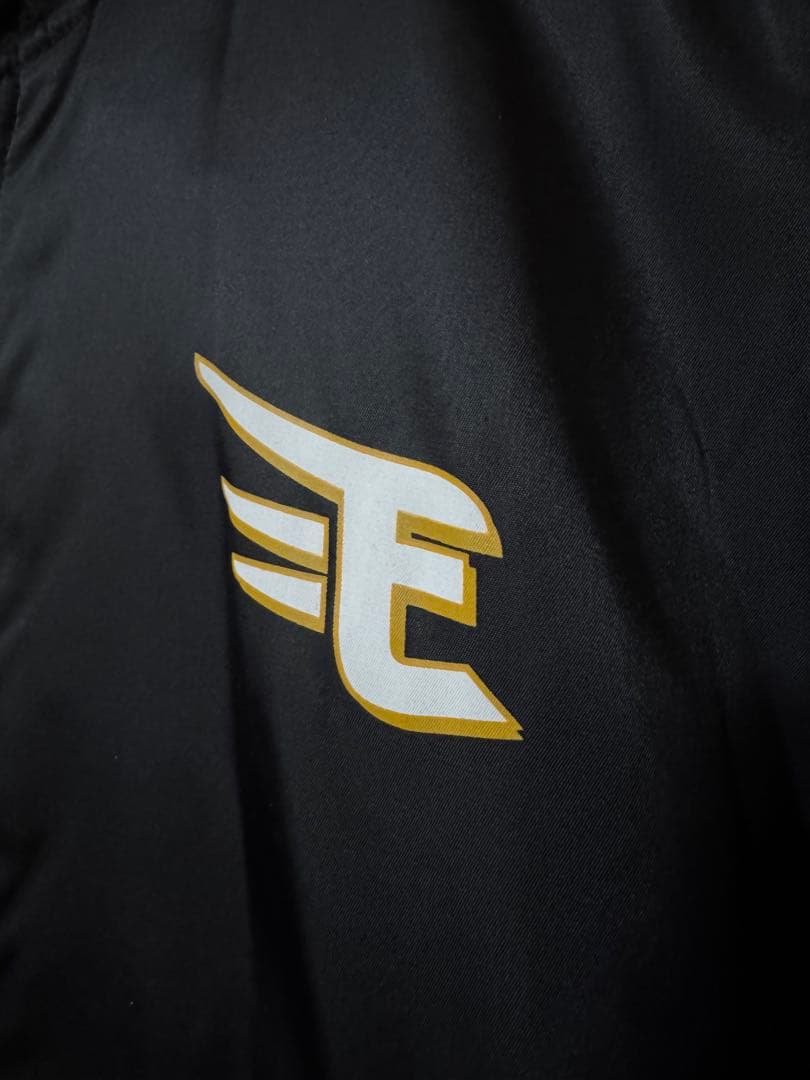 希少　美品　東北楽天ゴールデンイーグルス　ベンチコート　デカロゴ　ブラック　L