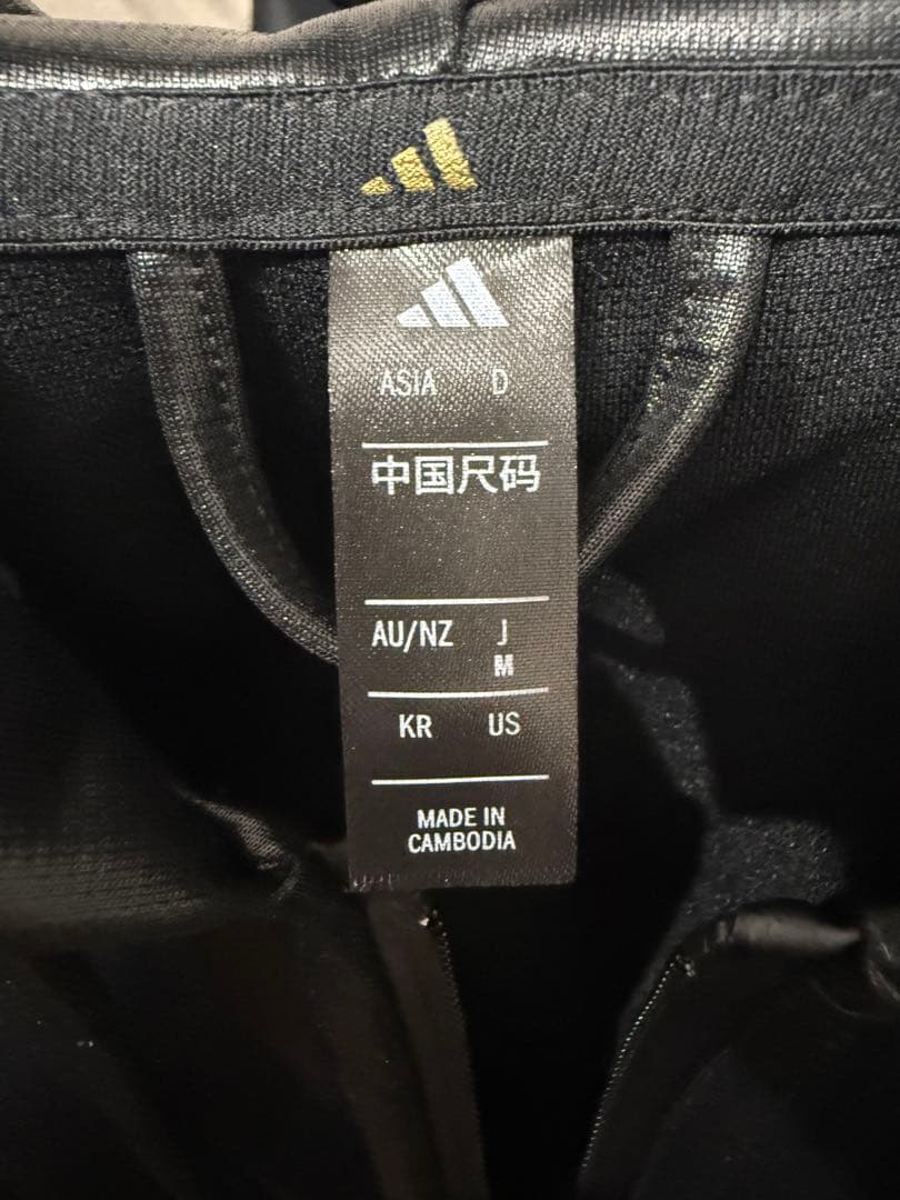 adidas フード付き コーティング ジャケット ジャージ ブラック