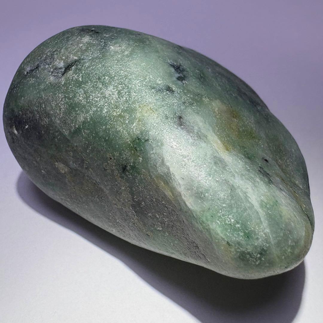 糸魚川　翡翠　ヒスイ　ひすい　海石　約168g