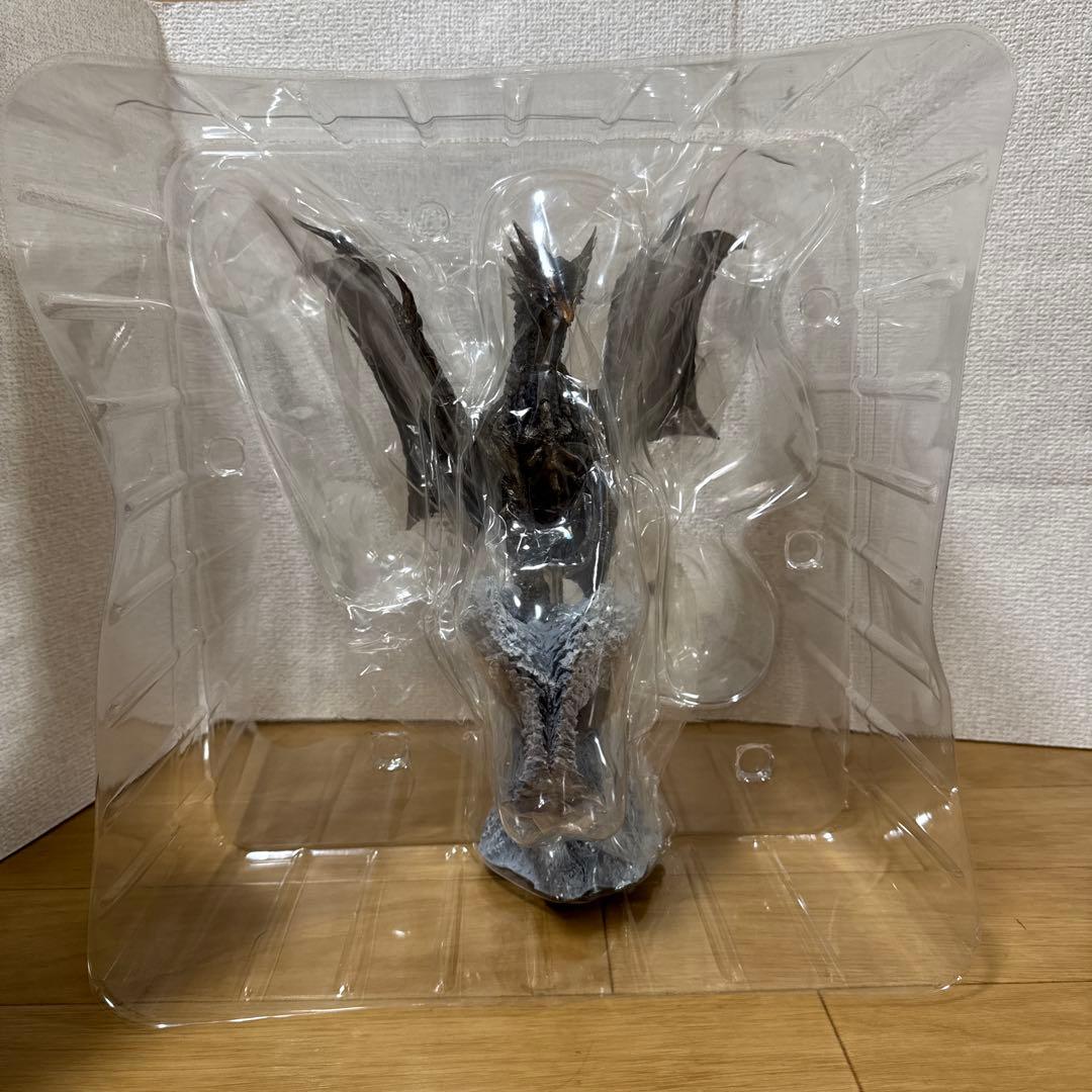 【鋼龍　クシャルダオラ】モンスターハンター CFB フィギュア