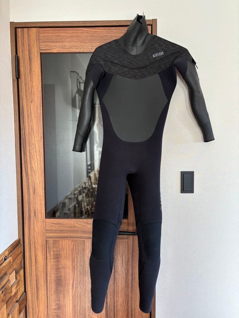 【美品】AIRTIGHT 5×3セミドライ　ロングチェストジップ