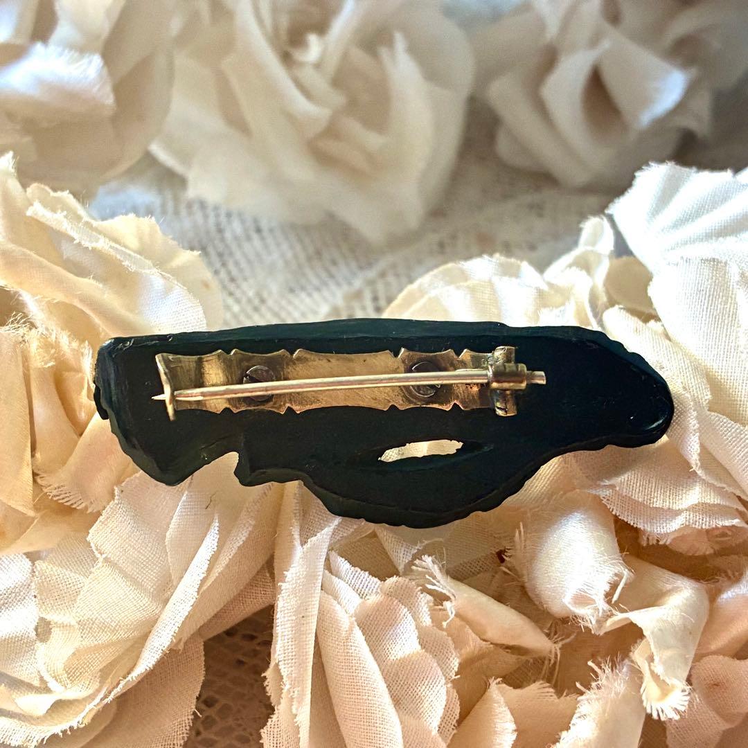 ボーカナイト　ローズ&ハンドモチーフブローチ　手とバラ薔薇　フランスアンティーク