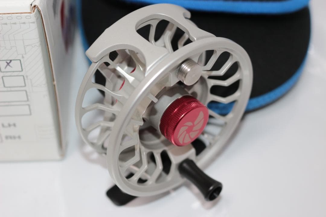 ノーチラス　Nautilus　XS　シルバー　3～4番　アメリカ製　箱入り未使用