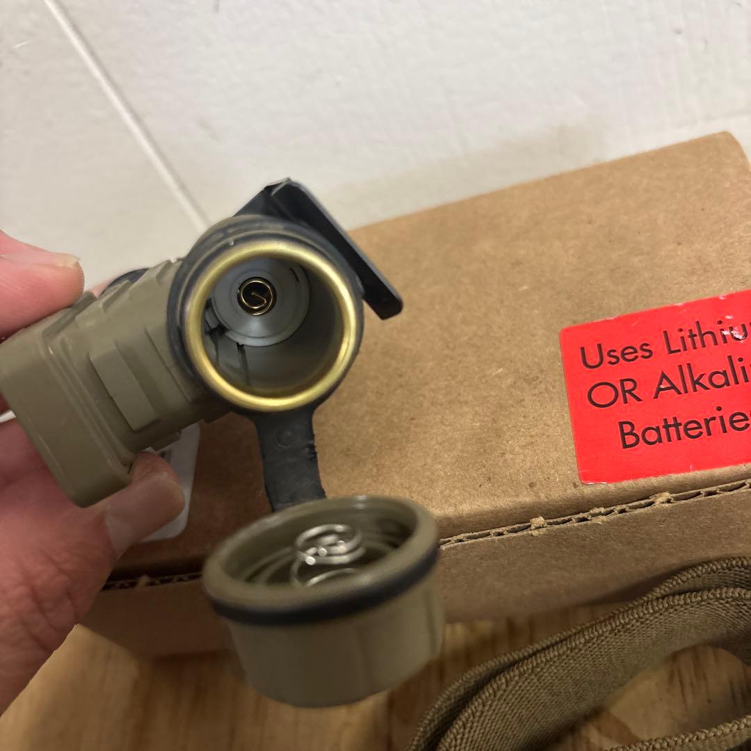 米軍　実物STREAMLIGHT SIDEWINDER COMPACT II ①