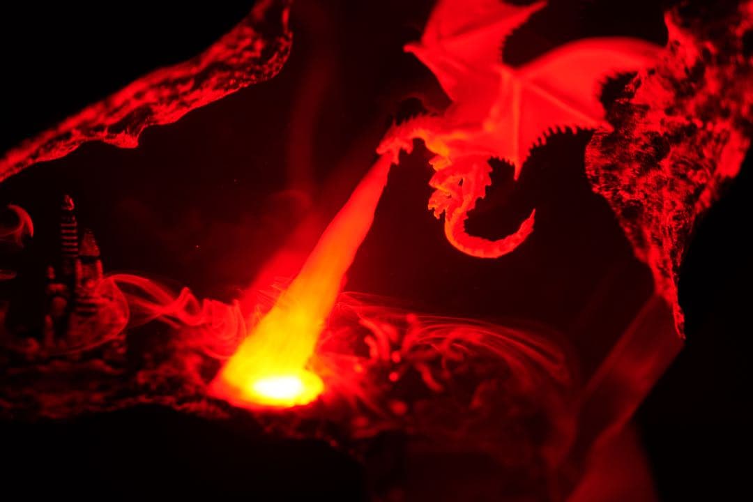 【在庫処分】ドラゴンの息吹 炎の城 レジンランプ 中世ファンタジー 騎士 冒険