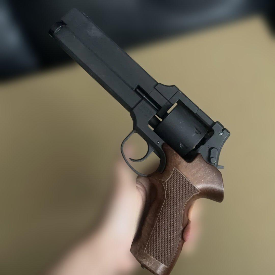 マテバリボルバー　木製グリップ　ガスガン マルシン 弾6発付き