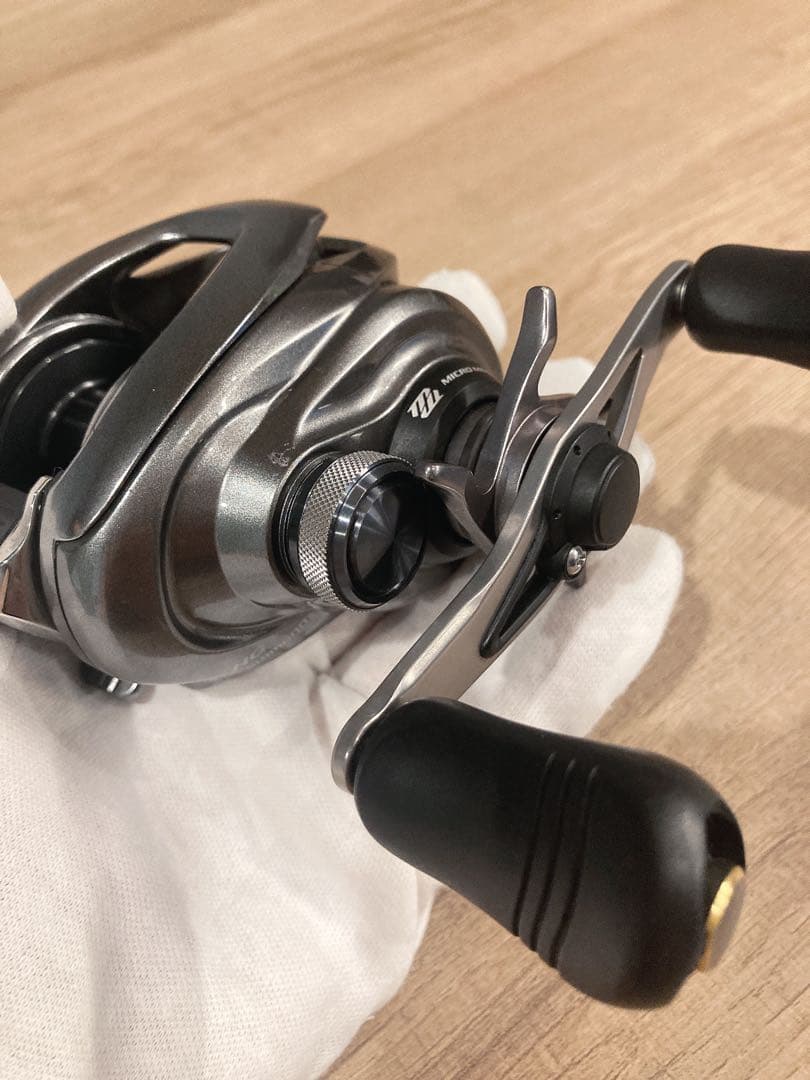 シマノ 15メタニウム DCHG 右 SHIMANO ベイトリール